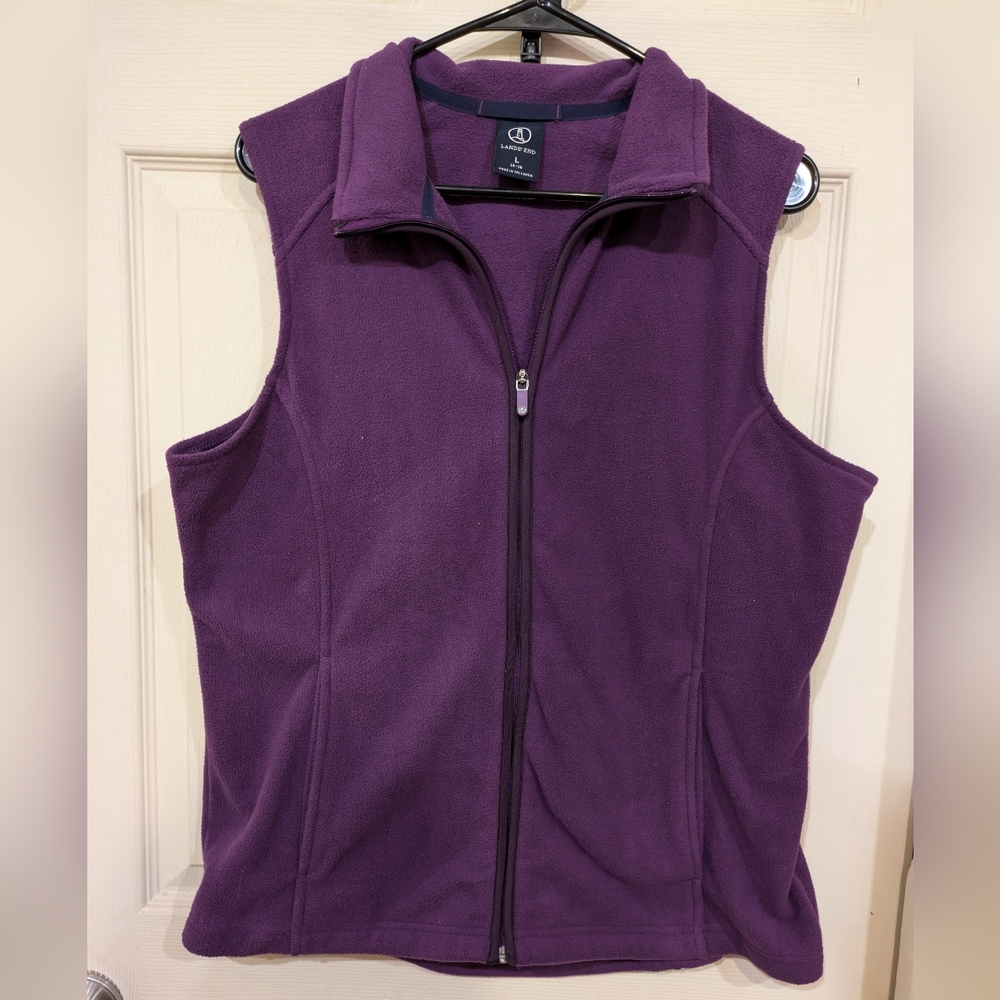 Lands' End Women's L 14/16 Eggplant Fleece Vest